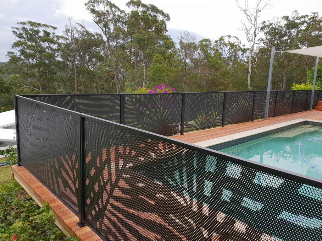 Palmy-Textura-Back-Pool-Perf